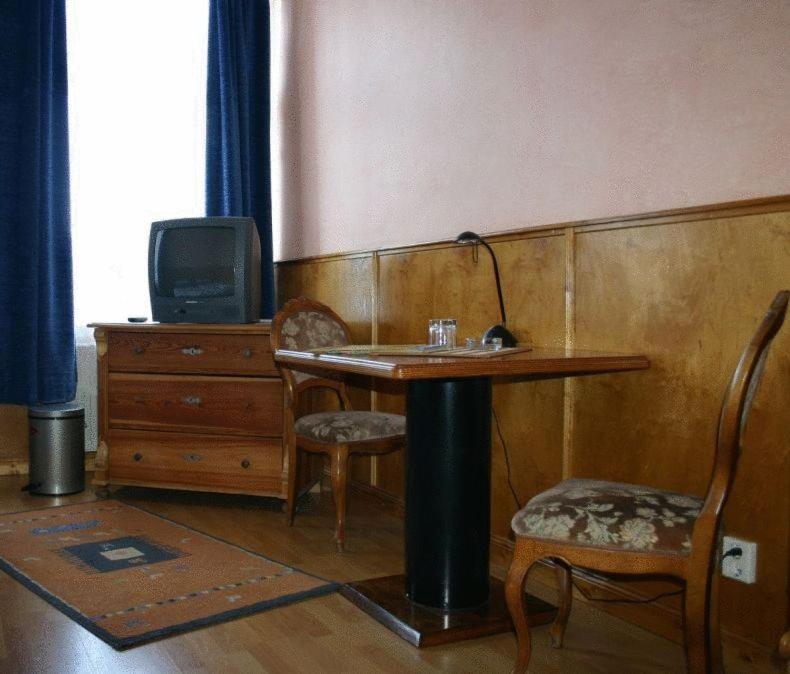 Pension Unicat Потсдам Экстерьер фото